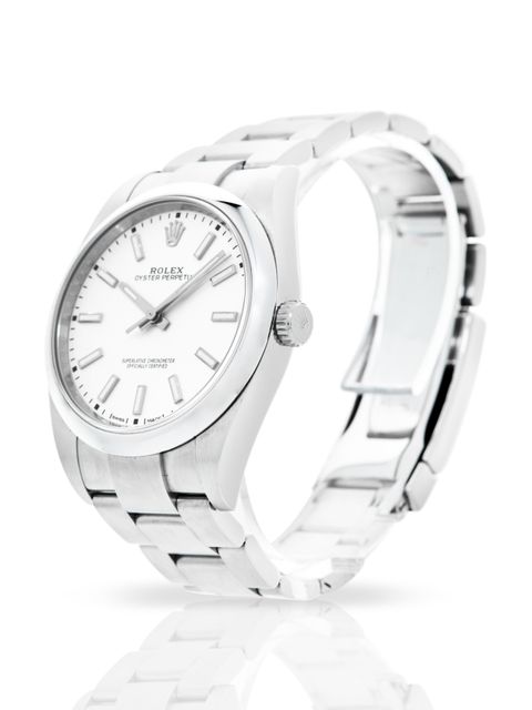 Rolex Oyster Perpetual 114300 Image 2